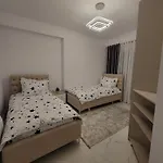 Lux * Kamez